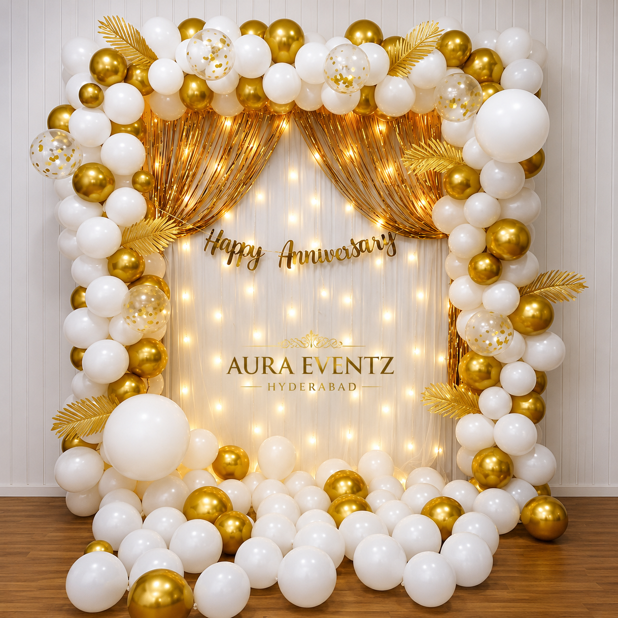 Royal White Gold Anniversary Decor