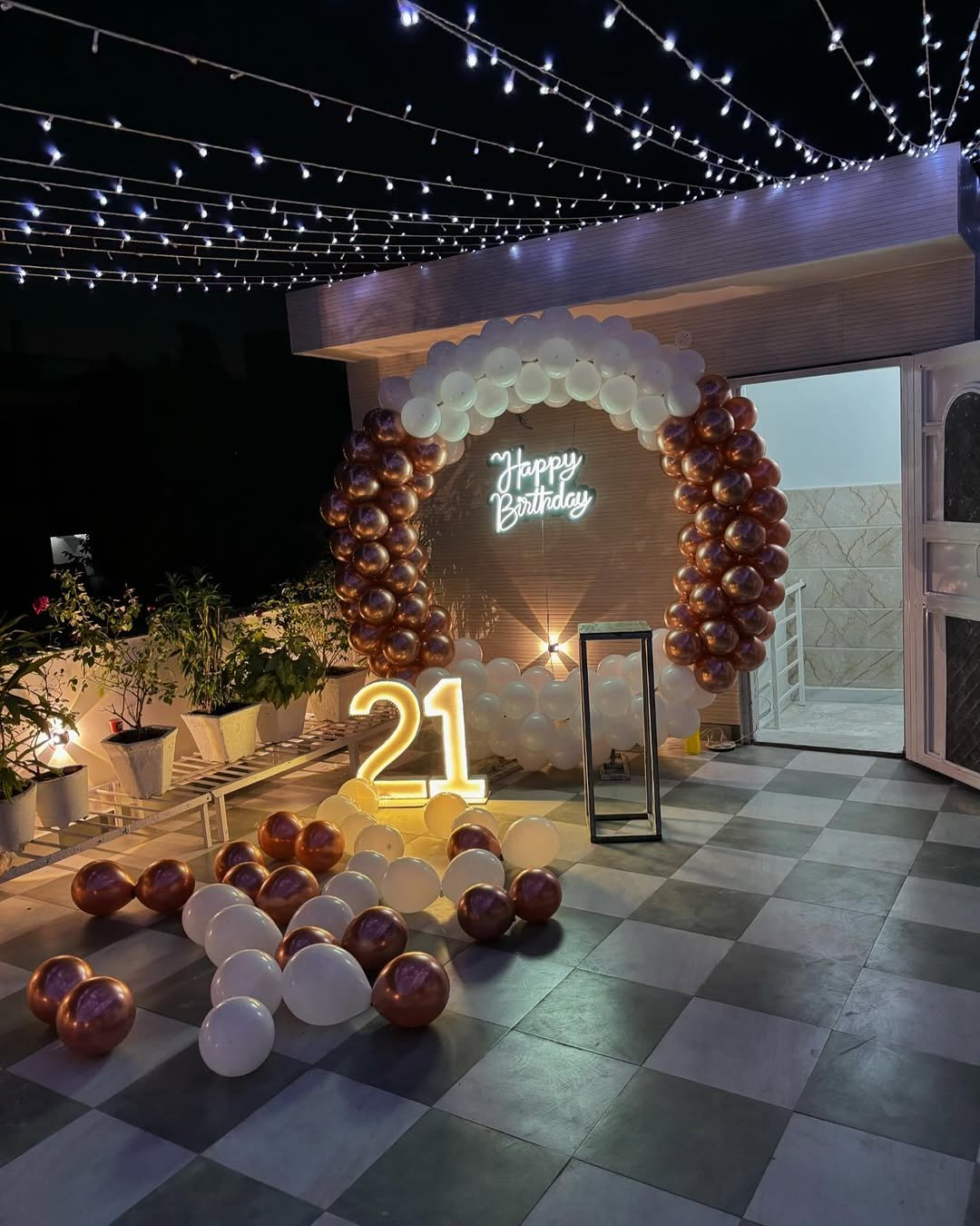 Rose Gold & White 21st Birthday Decoration